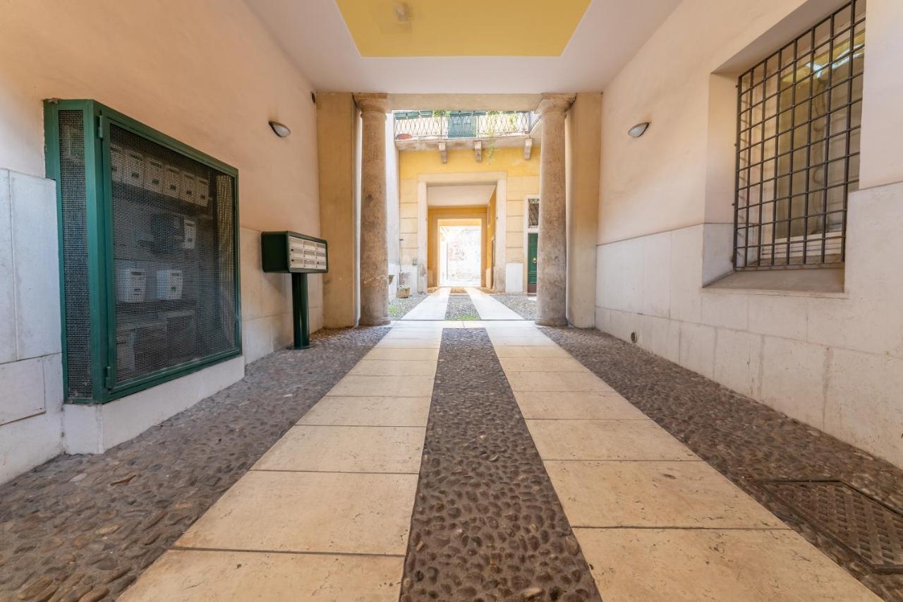 Corso Cavour Luxury Apartment Верона Экстерьер фото