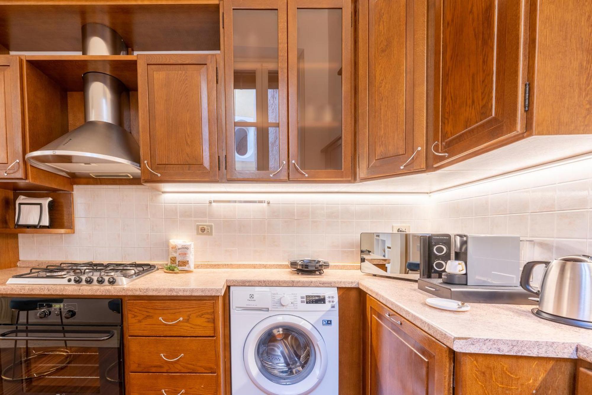 Corso Cavour Luxury Apartment Верона Экстерьер фото